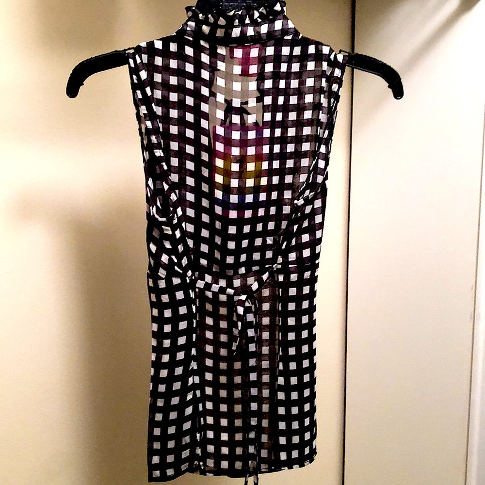 🚫Gifted Nwt She’s cool black&white gingham top ties at collar &waist junior - Picture 5 of 9